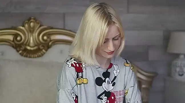 SiennaShapiro online show from 9, 3, 2025