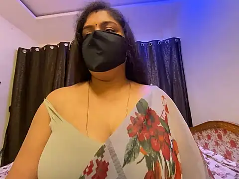 Snapshot of Love_4Sex chatting on 5, 2, 2025 Love 4Sex online show from 5, 2, 2025