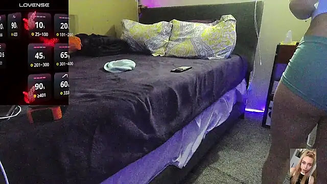 Snapshot of Blondiewithanass chatting on 19, 3, 2026 Blondiewithanass online show from 19, 3, 2026