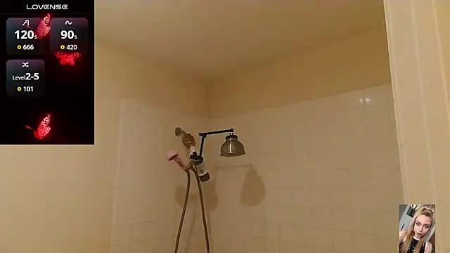 Snapshot of Blondiewithanass chatting on 1, 4, 2026 Blondiewithanass online show from 1, 4, 2026