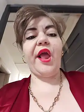 Snapshot of cindybbwsquirt chatting on 8, 3, 2025 cindybbwsquirt online show from 8, 3, 2025