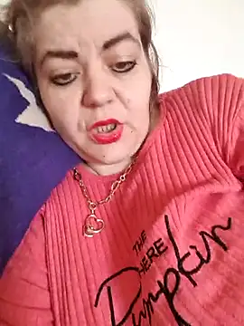 Snapshot of cindybbwsquirt chatting on 12, 3, 2025 cindybbwsquirt online show from 12, 3, 2025