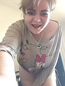 Snapshot of cindybbwsquirt chatting on 21, 3, 2025 cindybbwsquirt online show from 21, 3, 2025