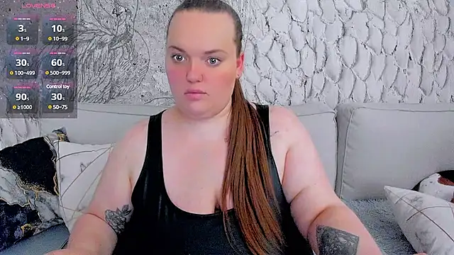 Snapshot of _MarryGirl_ chatting on 9, 12, 2024 MarryGirl online show from 9, 12, 2024