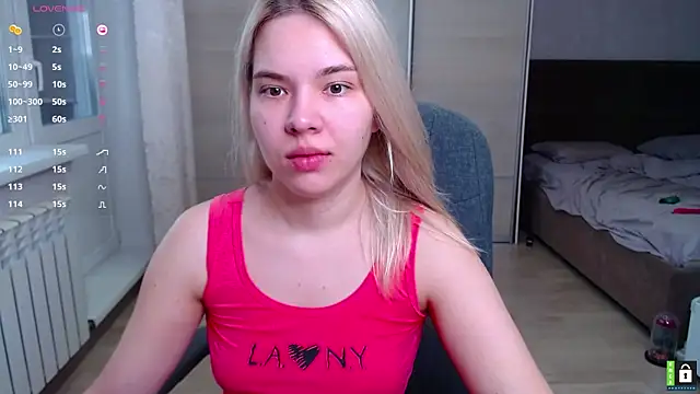 Snapshot of Lana__Nova chatting on 13, 9, 2025 Lana  Nova online show from 13, 9, 2025