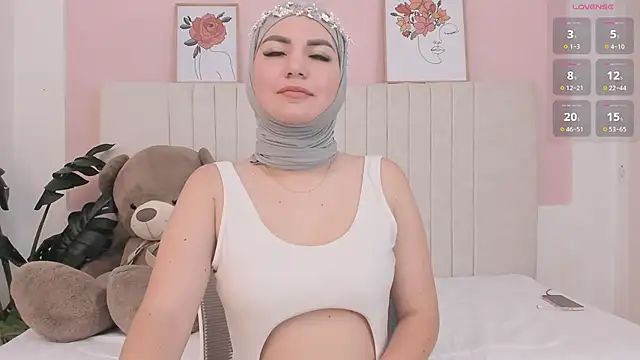 dalilasaadi  online show from 5, 3, 2025