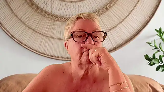 Snapshot of GrannyChrissy68 chatting on 16, 4, 2026 GrannyChrissy68 online show from 16, 4, 2026