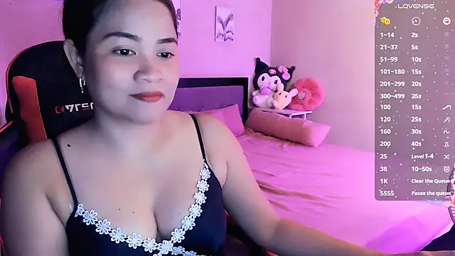 yenyen  online show from 13, 4, 2026