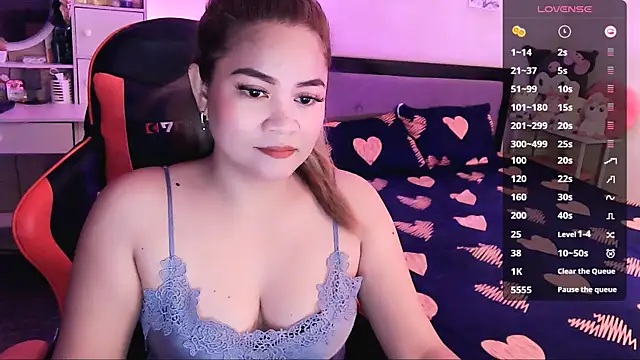 Snapshot of yenyen_ chatting on 21, 7, 2026 yenyen online show from 21, 7, 2026