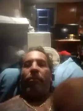 Snapshot of trucker1979 chatting on 1, 10, 2025 trucker1979 online show from 1, 10, 2025