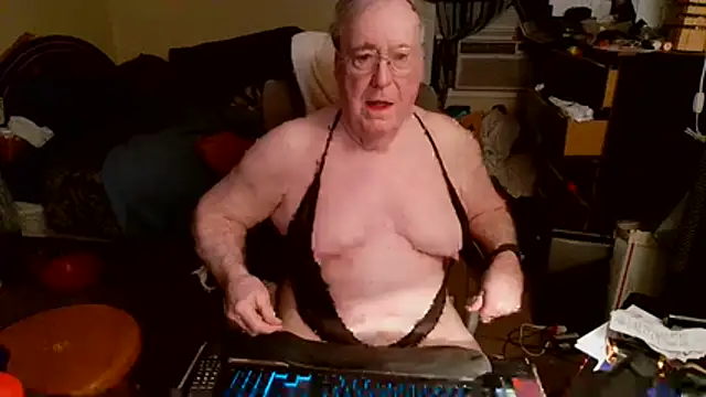 Snapshot of Toastir chatting on 16, 2, 2026 Toastir online show from 16, 2, 2026