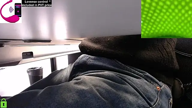 Snapshot of pliko chatting on 3, 3, 2025 pliko online show from 3, 3, 2025