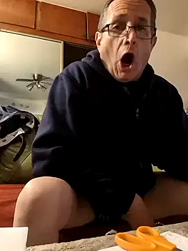 Snapshot of bobby69cock chatting on 11, 1, 2025 bobby69cock online show from 11, 1, 2025