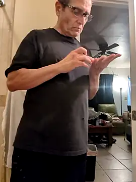 Snapshot of bobby69cock chatting on 19, 5, 2026 bobby69cock online show from 19, 5, 2026