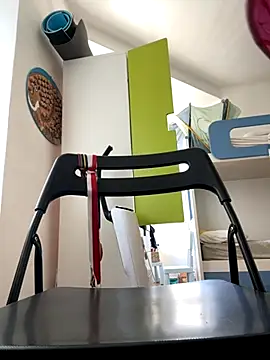 Aestheticsgirl online show from 19, 9, 2025