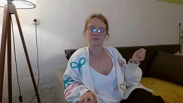 little-leni online show from 5, 6, 2026