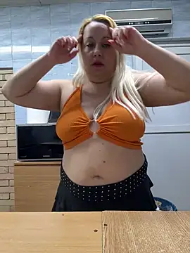 SabinaSweety online show from 28, 2, 2026