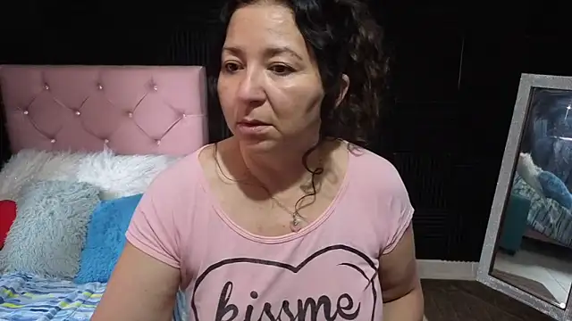 katifoxx online show from 5, 4, 2026