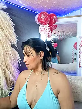 Snapshot of zullyxhot chatting on 20, 9, 2025 zullyxhot online show from 20, 9, 2025