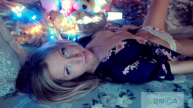 Snapshot of mimmi_ chatting on 21, 1, 2025 mimmi online show from 21, 1, 2025