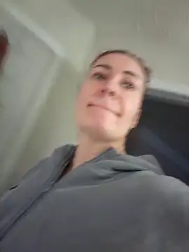 Snapshot of HollyTattoo chatting on 17, 2, 2026 HollyTattoo online show from 17, 2, 2026