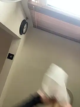 Snapshot of Etwas_neugierig chatting on 11, 2, 2025 Etwas neugierig online show from 11, 2, 2025