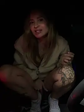 Snapshot of Etwas_neugierig chatting on 11, 3, 2025 Etwas neugierig online show from 11, 3, 2025