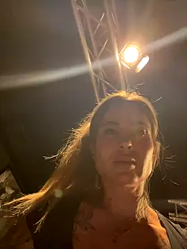 Snapshot of Etwas_neugierig chatting on 24, 9, 2025 Etwas neugierig online show from 24, 9, 2025