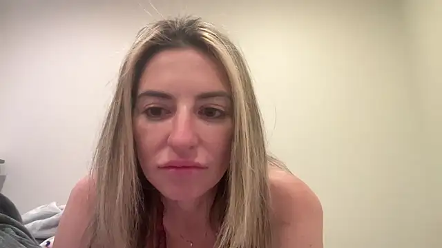 Snapshot of AmandaStarryNight chatting on 15, 2, 2025 AmandaStarryNight online show from 15, 2, 2025