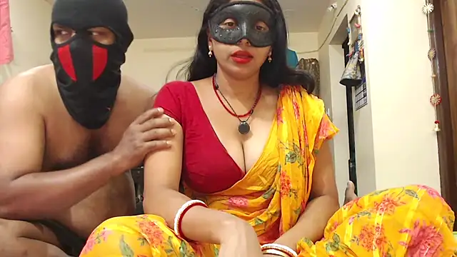 Snapshot of Elina_Raj chatting on 7, 3, 2025 Elina Raj online show from 7, 3, 2025