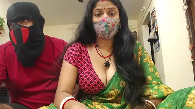 Snapshot of Elina_Raj chatting on 10, 3, 2025 Elina Raj online show from 10, 3, 2025