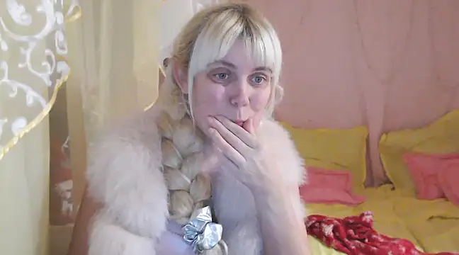 SunnySylvia online show from 11, 12, 2024