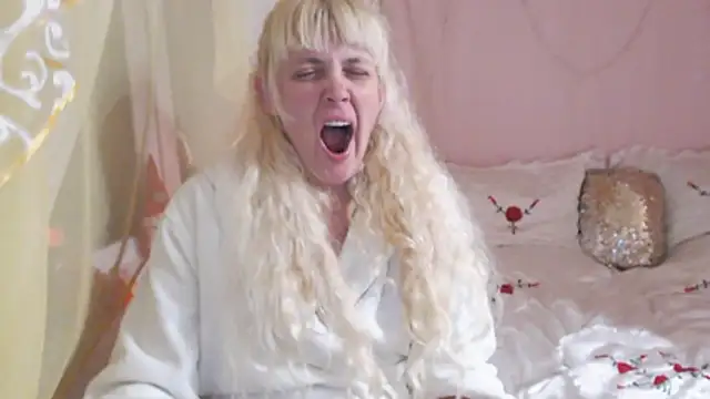 SunnySylvia online show from 27, 11, 2025