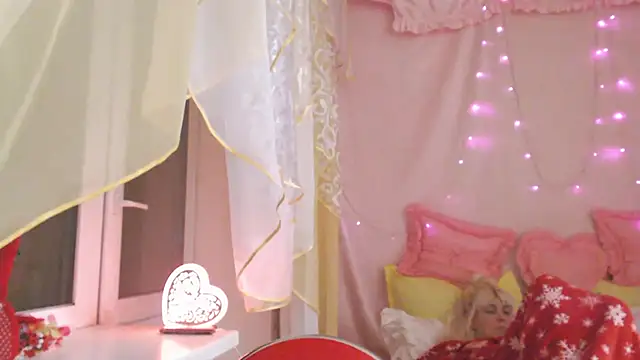 SunnySylvia online show from 15, 2, 2026