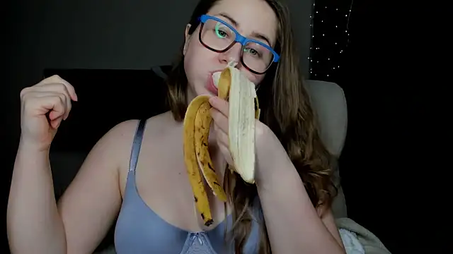 SeasonalSomeone online show from 21, 12, 2025