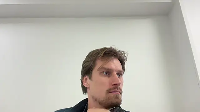 Snapshot of fmodel chatting on 24, 2, 2026 fmodel online show from 24, 2, 2026