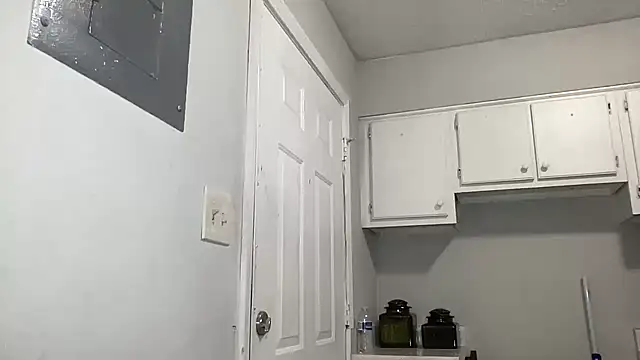 Creamesensation online show from 9, 4, 2026