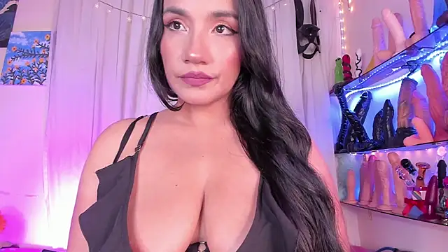 Snapshot of christymilkk chatting on 27, 12, 2024 christymilkk online show from 27, 12, 2024