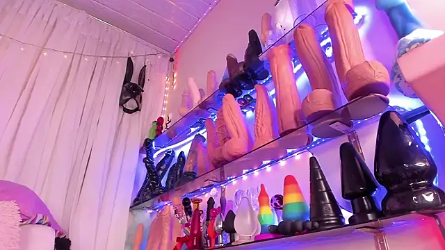 Snapshot of christymilkk chatting on 29, 12, 2024 christymilkk online show from 29, 12, 2024