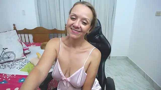 yeslluisa online show from 1, 3, 2025