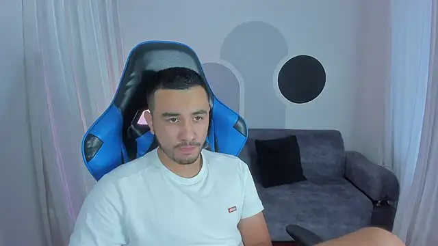 Snapshot of Nick_Moca chatting on 4, 12, 2024 Nick Moca online show from 4, 12, 2024