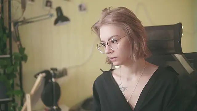 alyssa sweet online show from 2, 6, 2026