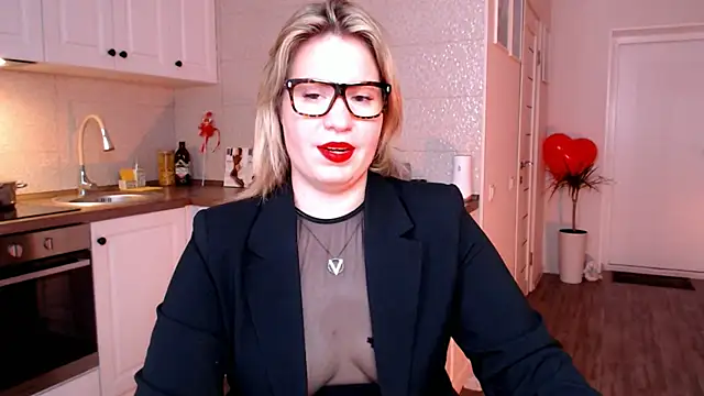 HotTiffani online show from 21, 2, 2025