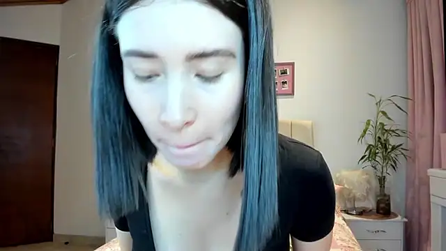 Snapshot of macarena_vallejo chatting on 16, 9, 2025 macarena vallejo online show from 16, 9, 2025