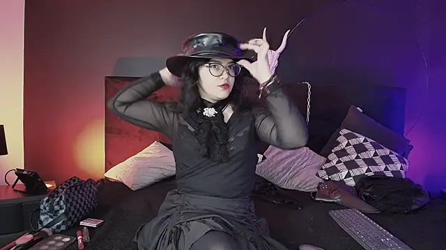  Jade 16 online show from 31, 10, 2025