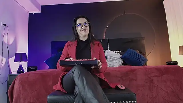  Jade 16 online show from 16, 4, 2026