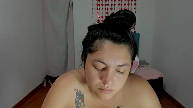 Snapshot of Anal_Milky_Momma chatting on 2, 3, 2025 Anal Milky Momma online show from 2, 3, 2025