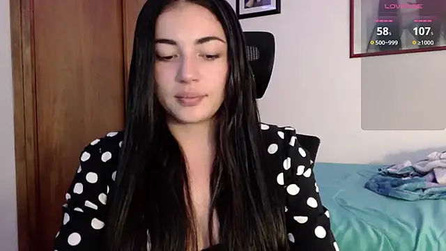 Snapshot of Honey_Aynur20 chatting on 17, 9, 2025 Honey Aynur20 online show from 17, 9, 2025