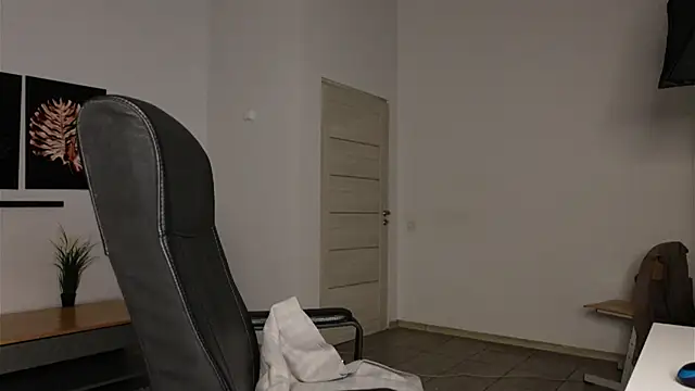 Snapshot of Tommy_Burnz chatting on 25, 9, 2025 Tommy Burnz online show from 25, 9, 2025