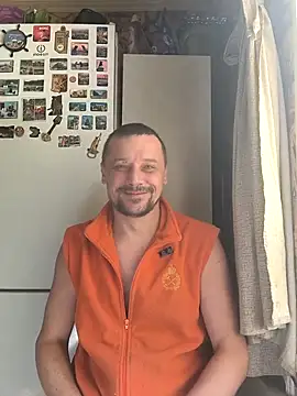 Snapshot of DanielOhCool chatting on 15, 9, 2025 DanielOhCool online show from 15, 9, 2025